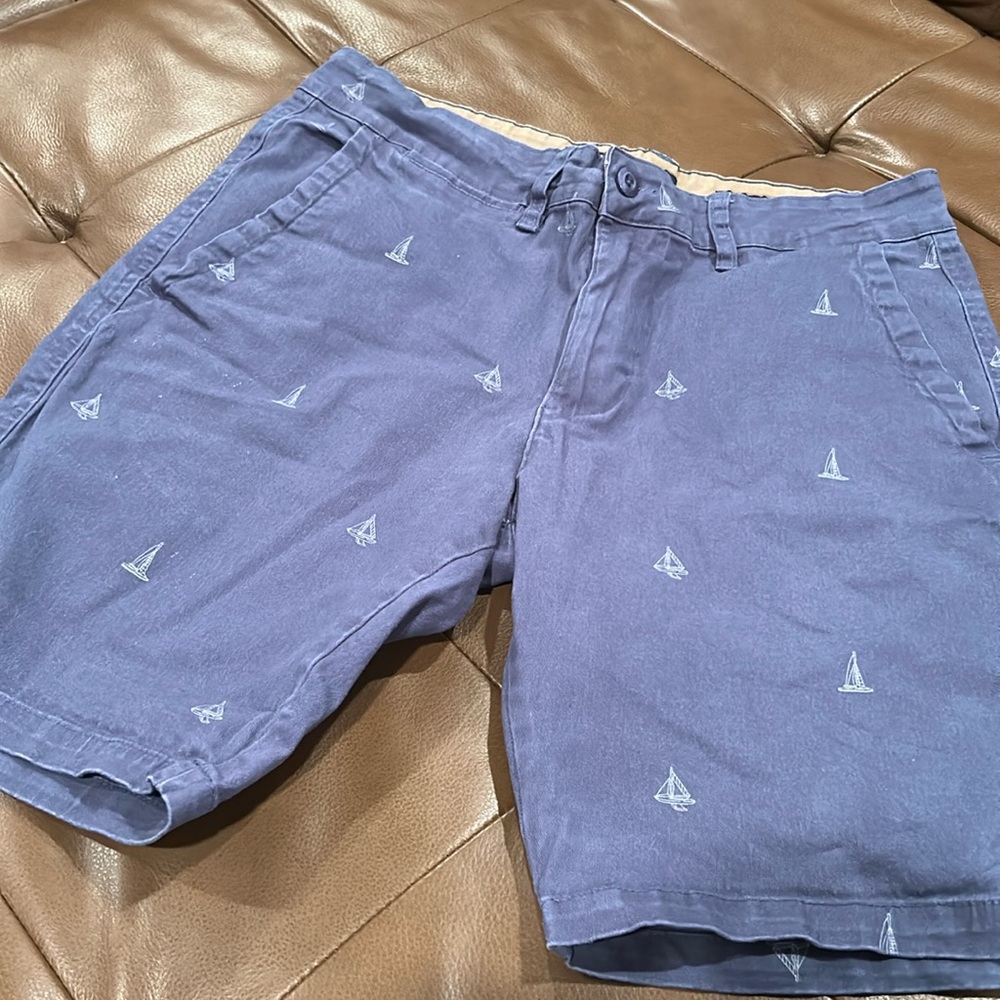Rugby university size 30 stretch shorts
